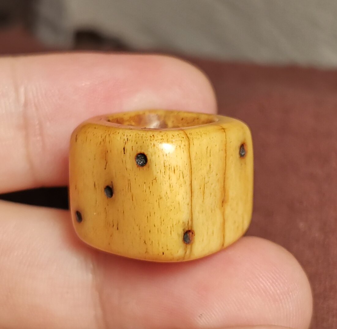 藏系文玩18mm老款式老磨损牦牛骨包浆豆腐骰子咒点佩珠一物一图款