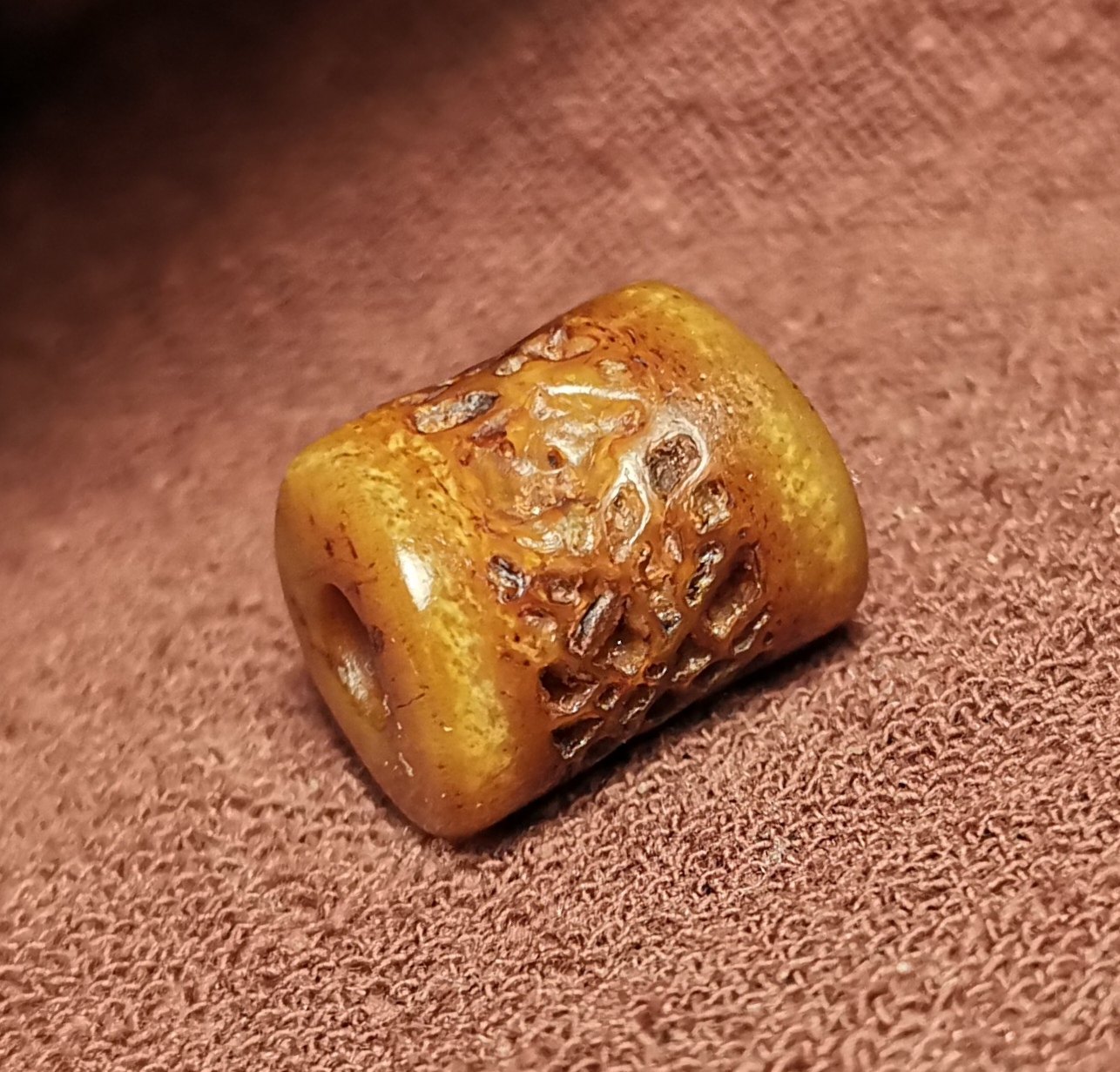 西藏文玩老灵骨包浆油润磨损到位一物一图 13*16mm马蹄形佩珠隔珠