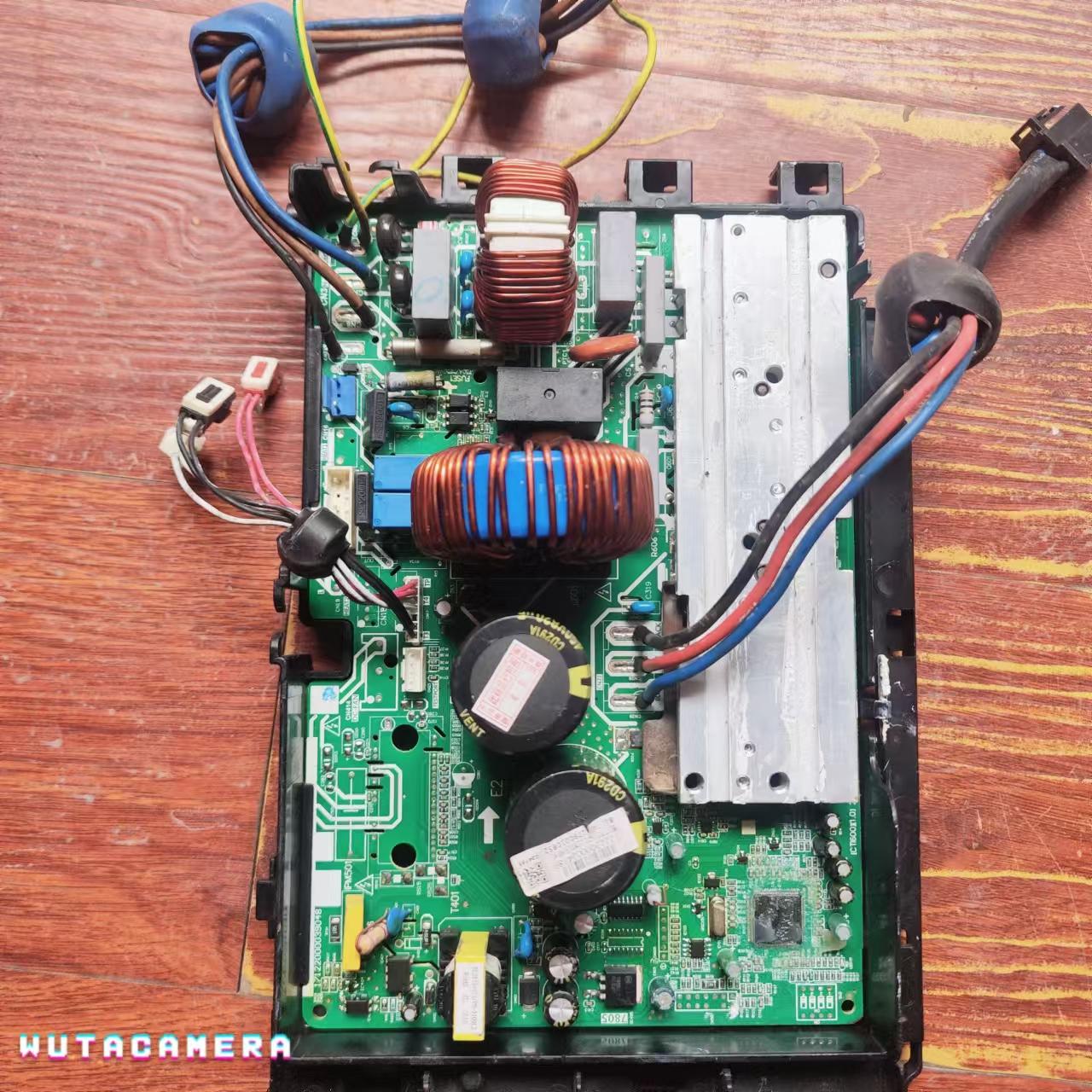 KFR-51/72W外机变频板美的2P3P