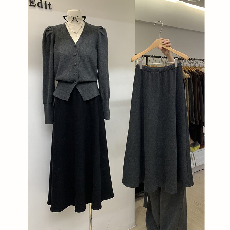 薄绒空气层简约高腰A字半身裙女秋冬黑色宽松显瘦松紧腰大摆长裙