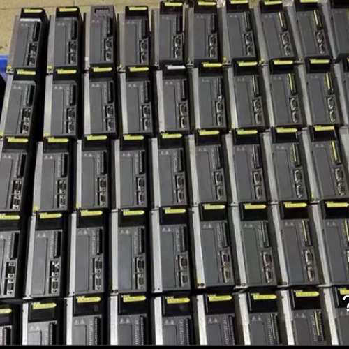 议价-信捷380V/3L系列1.5KW套装配线，成色漂亮，DS3L