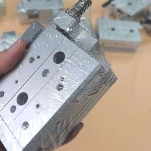 议价-亚德客滑台气缸HLS16X30SB 二手九成新 11条