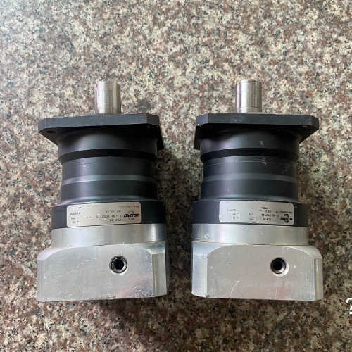 议价-纽卡特行星减速机PLN90，速比1:10，二手拆机，转动顺畅