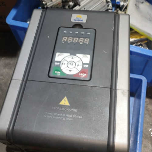 议价-几乎全新海浦蒙特变频器HD30-4T7P5G/011P