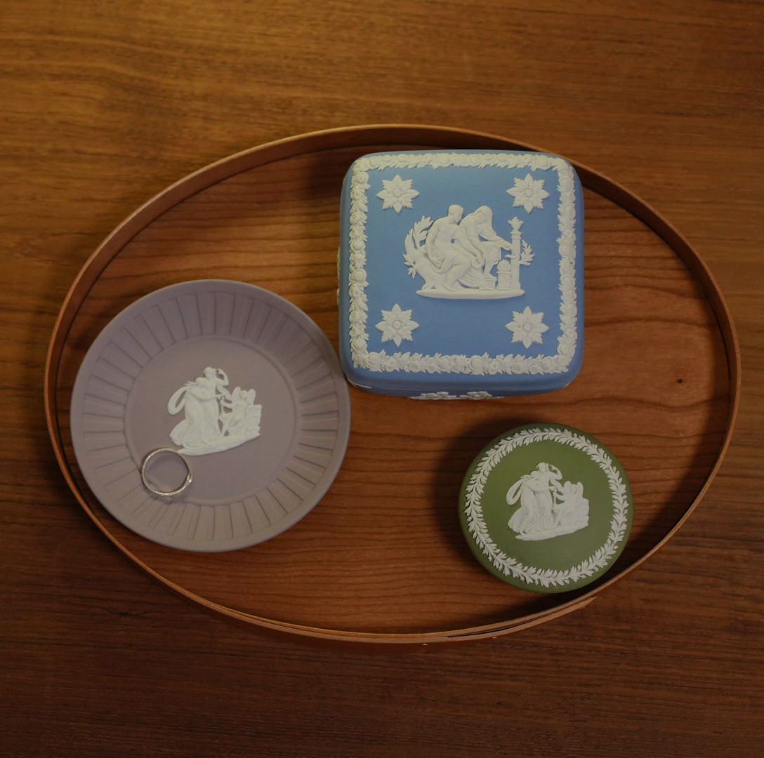 英国中古Wedgwood韦奇伍德维基伍德首饰盘首饰盒赏盘浮雕 现货