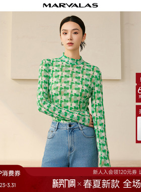 曼德诗撞色小衫2026春季新款半高领时尚印花套头衫正肩修身打底衫