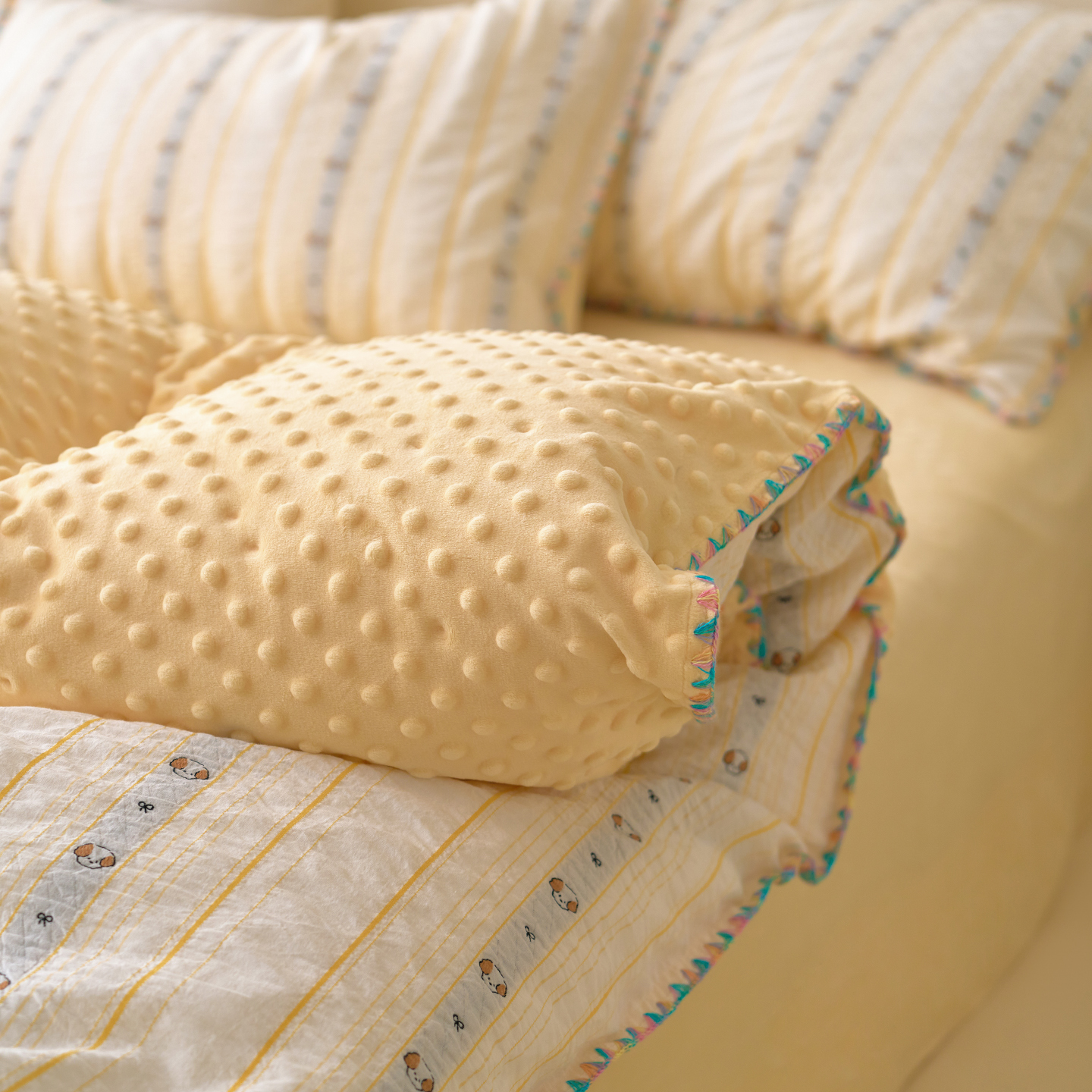 A面色织纯棉提花B面豆豆绒四件套