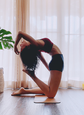 slenddy 高级感瑜伽健身短裤运动休闲性感紧身提臀三分裤女S7001