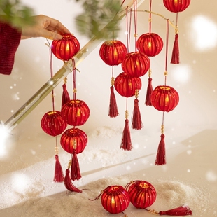 新年装饰发光小灯笼挂饰树上红色喜庆挂件过年庭院元旦场景布置品