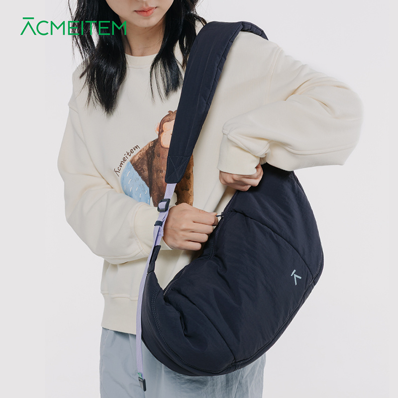 ACMEITEM爱棵米 秋冬夹棉挎包大容量饺子包单肩斜挎包