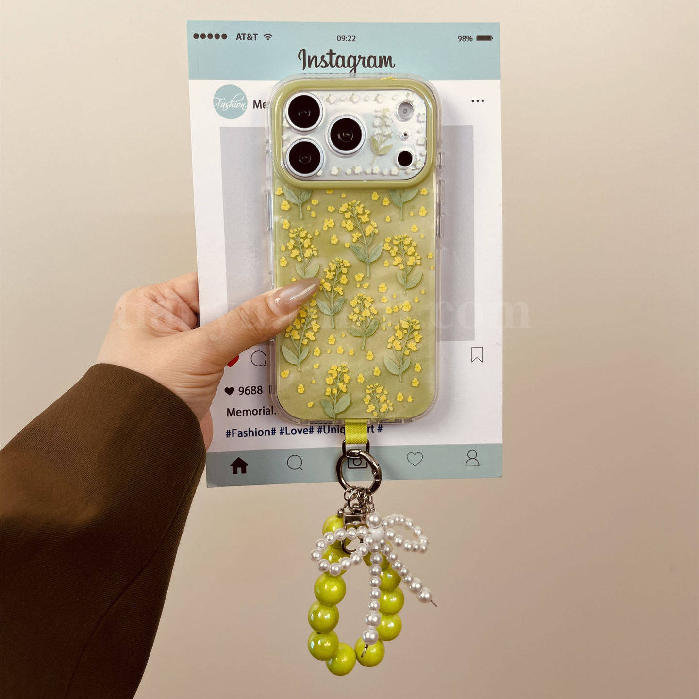 恬妤 春天绿色油菜花适用于iphone17pro手机壳苹果16p