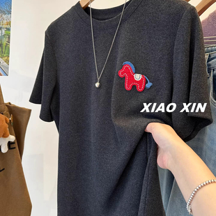 胖妹妹大码200斤红色小马贴布磨毛圆领短袖T恤女百搭休闲打底衫潮