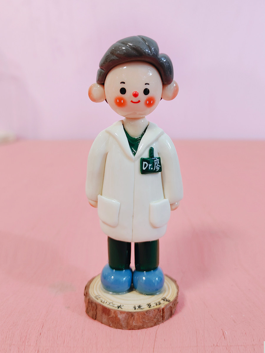 人偶定制医生护士医师节日礼物石塑粘土软陶感谢医生礼品送礼定做
