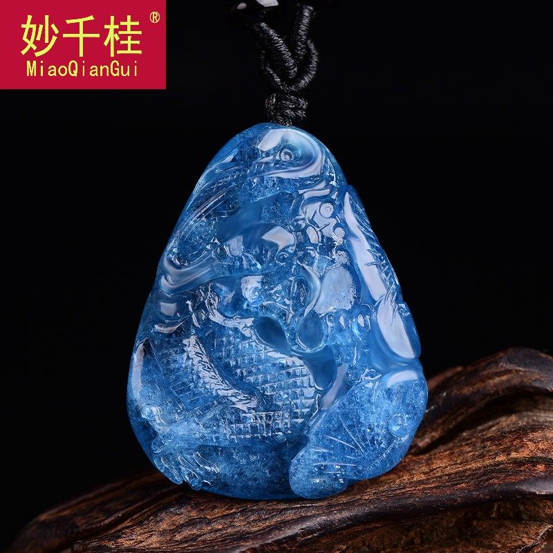 妙千桂天然海蓝宝龙牌吊坠蓝水晶女士男款龙形水晶礼物项链挂坠