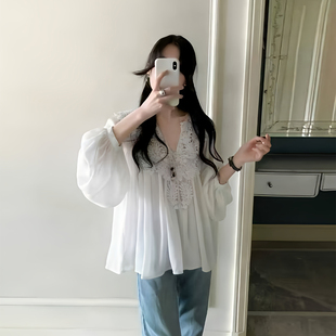 法式温柔雪纺衫女2026新款春夏百搭长袖蕾丝灯笼袖宽松显瘦上衣