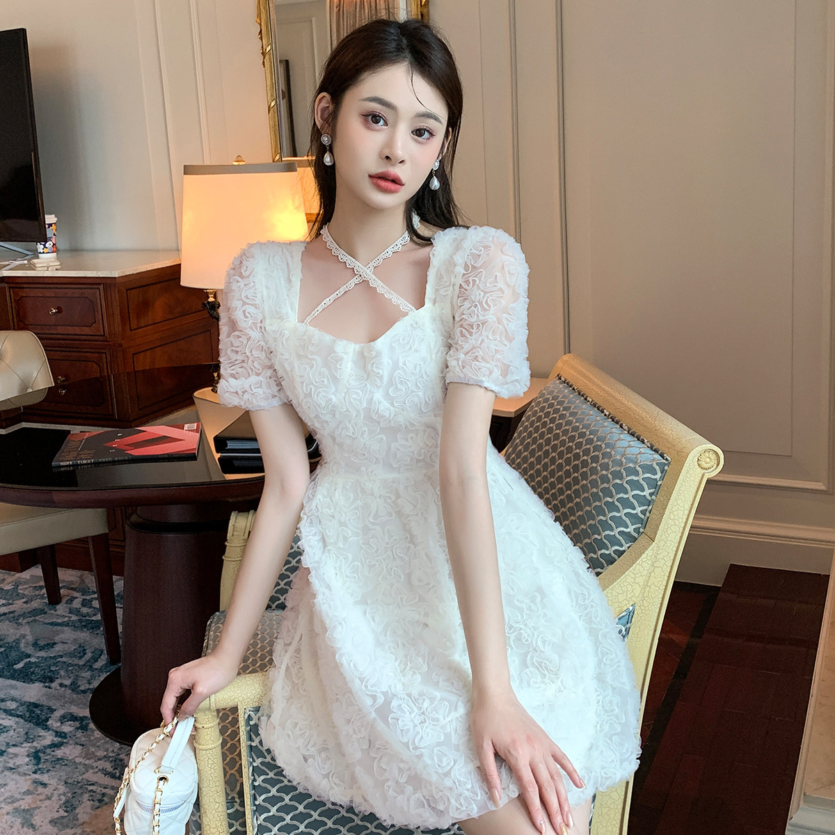 初恋少女白色花朵连衣裙女夏季法式小众设计甜美气质公主裙小个子