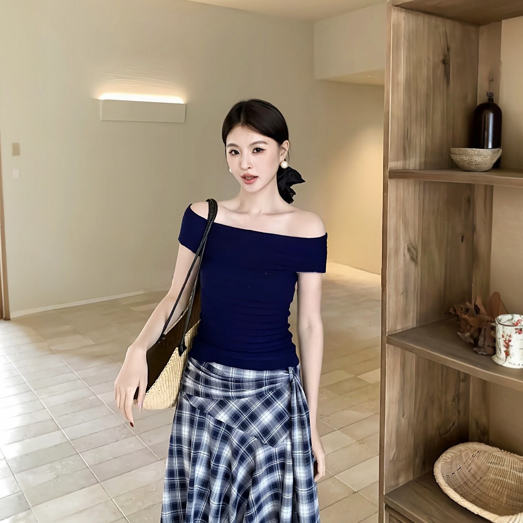 2026春新款气质纯色一字肩针织衫女法式短袖百搭修身露肩麻花上衣