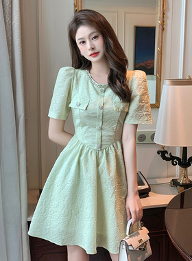 高级感法式收腰连衣裙女夏季重工茶歇绿色甜美约会公主裙小众设计