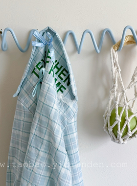 ins波浪挂钩打孔蓝色墙面壁挂创意多巴胺玄关挂衣钩衣服收纳衣架