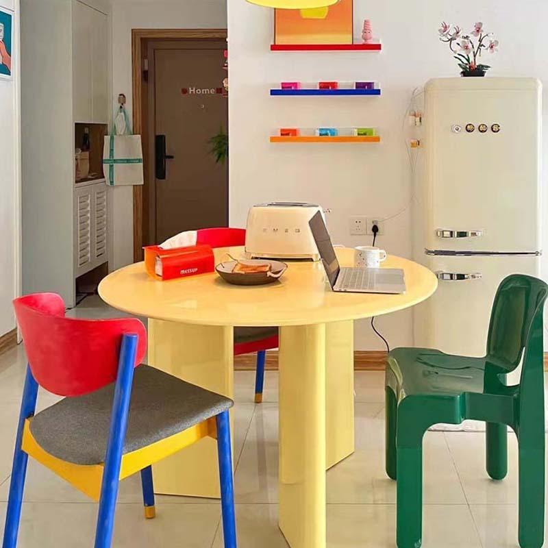 孟菲斯彩色设计师桌子现代简约ins咖啡厅中古圆形餐桌家用小户型
