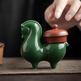 绿马创意可爱小唐马摆件中式客厅办公室茶桌面装饰手工陶瓷工艺品