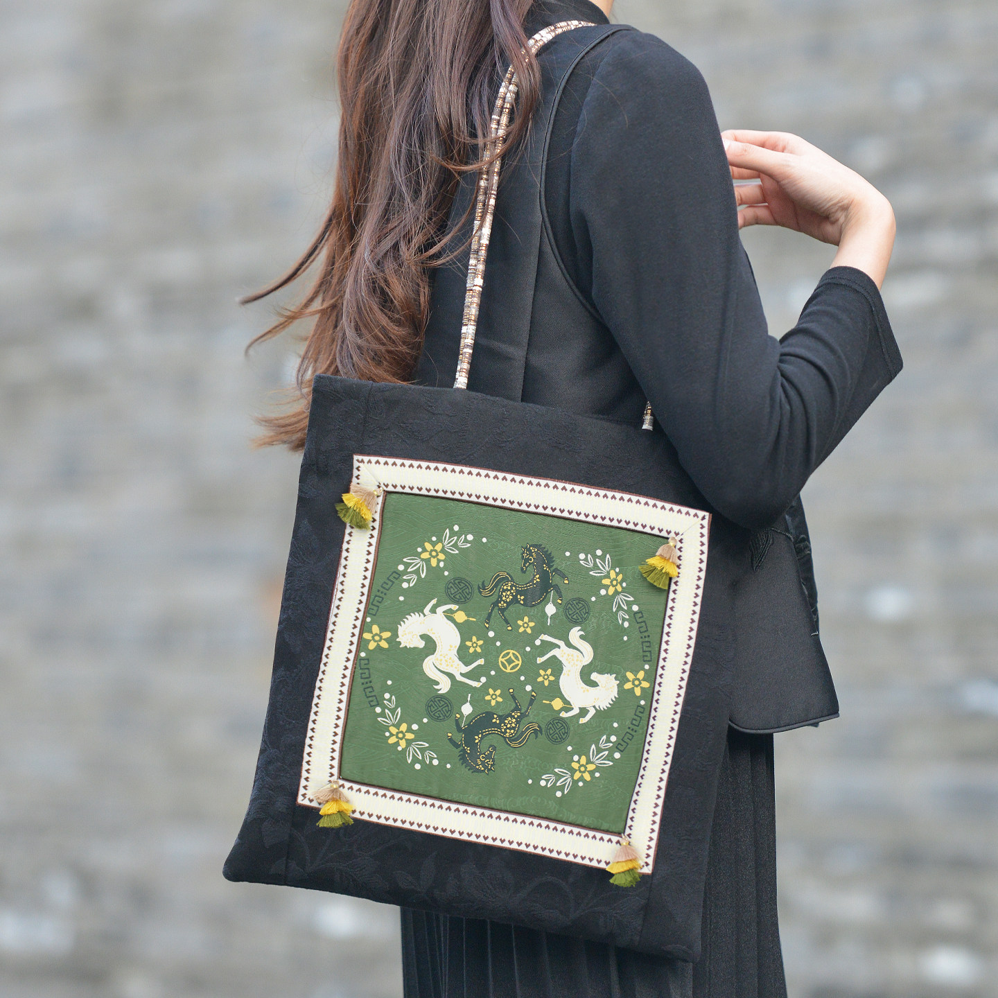 盐田织彩民族风生肖图案织锦包女单肩包百搭小众设计流苏国风包,箱包皮具/热销女包/男包,单肩包,淘宝优惠券,粉丝福利购,淘宝优惠卷