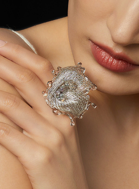 新款ATRIAL SENSING轻奢高级感优雅原创个性小众无色花烟花戒指