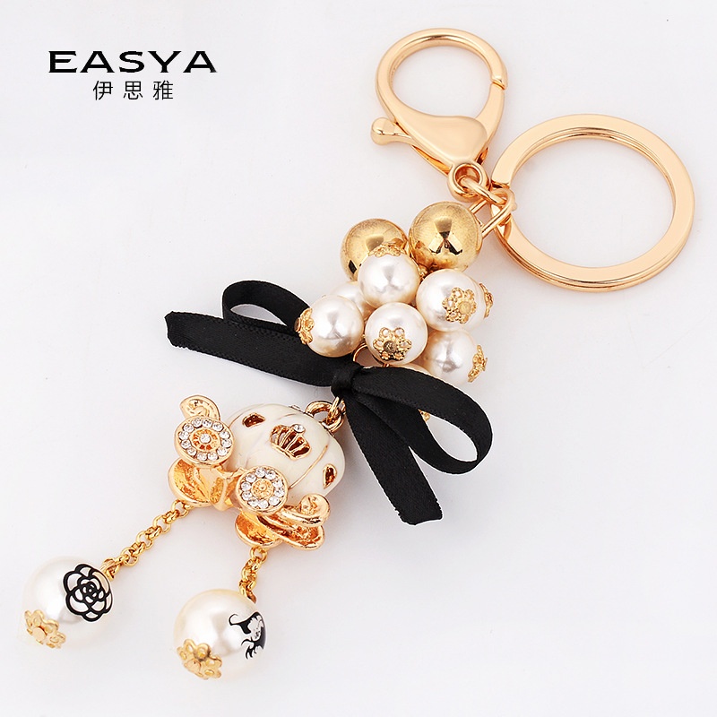 新款南瓜马车合金钥匙扣珍珠吊坠热卖女生时尚包包挂饰汽车挂件