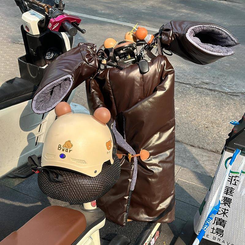 分体式电动车挡风被冬季加绒加厚pu防水防寒保暖复古时尚2024新款