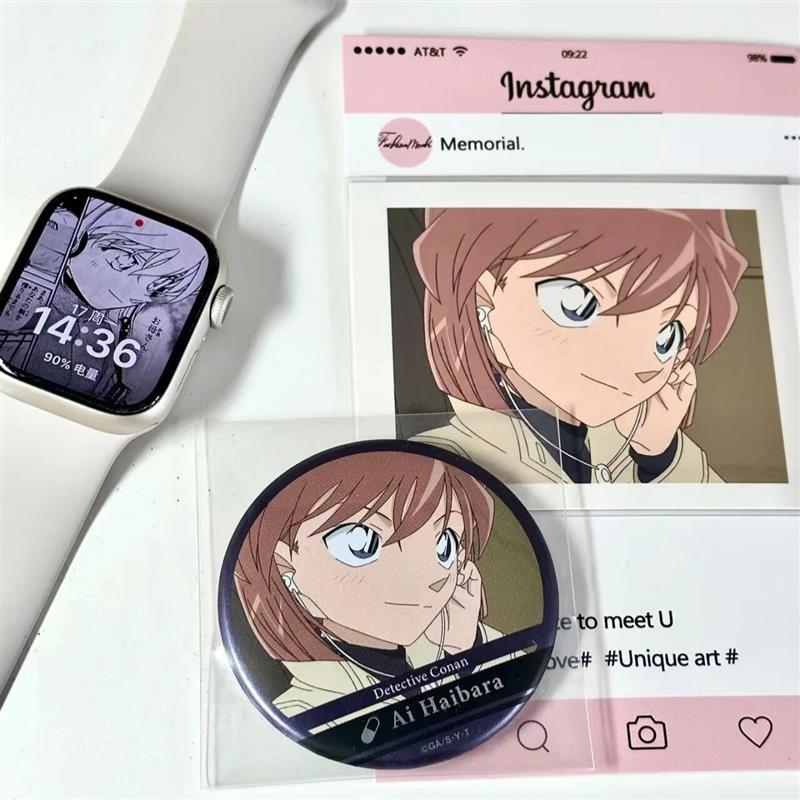 名侦探柯南日本PLAZA吧唧金属灰原哀小红帽带耳机美谷子