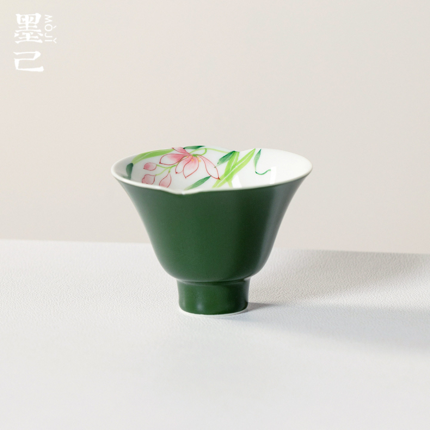 墨己手绘兰花高足主人杯家用白瓷陶瓷功夫茶具品茗杯单只装杯子