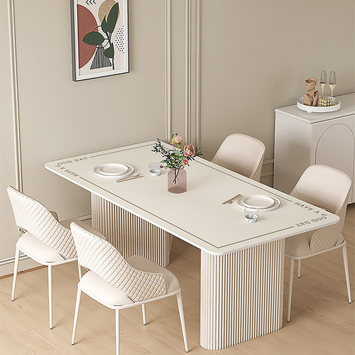 奶油风皮革防烫免洗餐桌垫