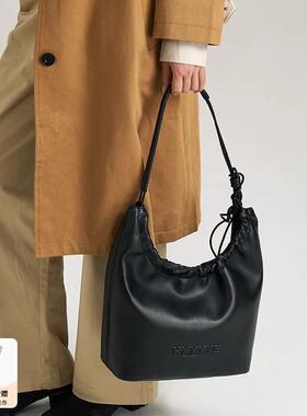 HXXXXS城市漫步pupu包单肩包女通勤大容量托特包