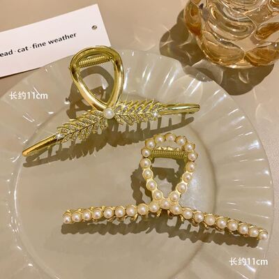 PearlsHairClipsWomenFlower