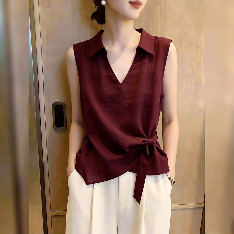 复古时尚风无袖上衣女装2026年夏季新款红色翻领系带背心简约好看
