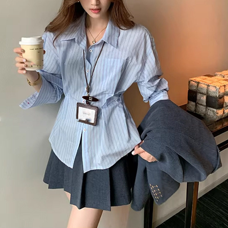 2026夏季上新设计感小众蓝色条纹衬衫女棉感掐腰轻职场上衣