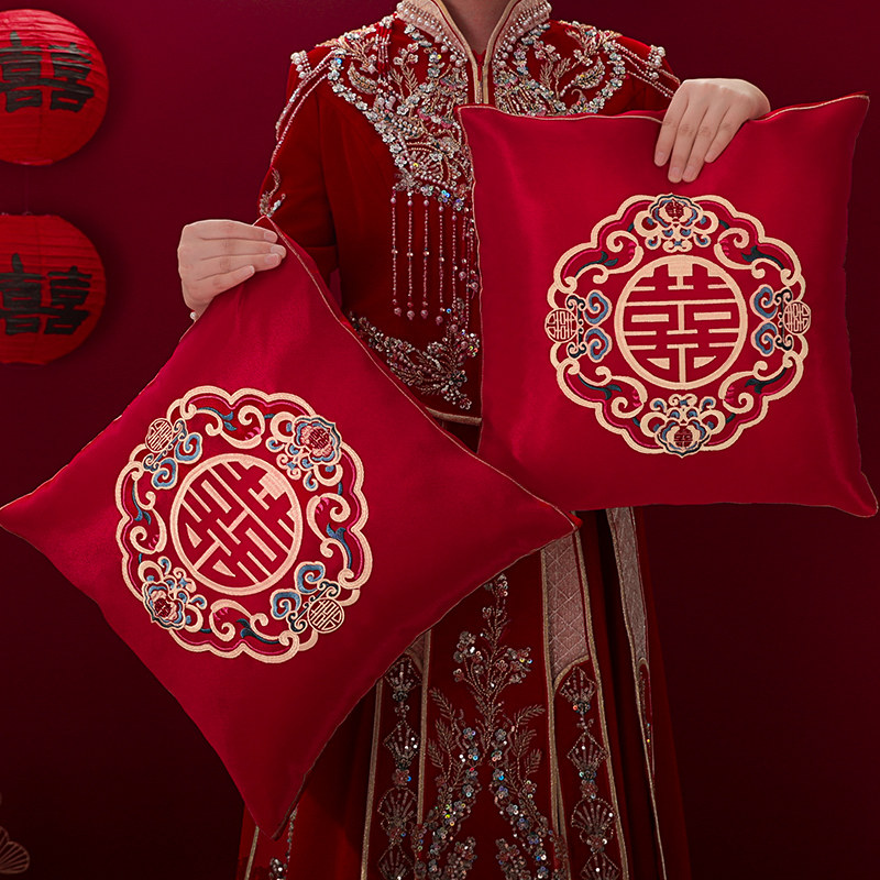 红色轻奢结婚抱枕靠垫一对含枕芯婚房压床娃娃客厅沙发靠枕喜字靠