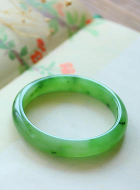 和田碧玉手镯高品质玉石猕猴桃玉镯女款玉质油润卡55.52天鉴赏期