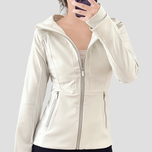 lu同款 软壳加绒连帽外套女Cros冲锋衣防风户外运动登山服 秋冬修身