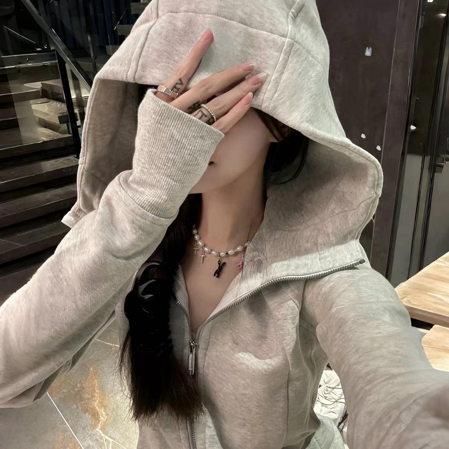 秋冬款修身显瘦卫衣外套