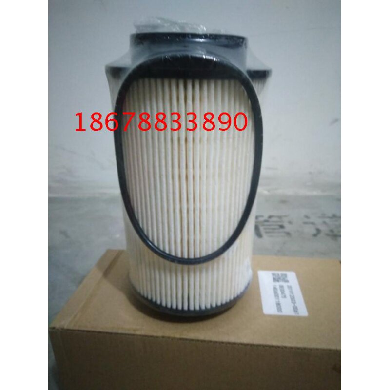 中国重汽豪沃专用燃油滤清器