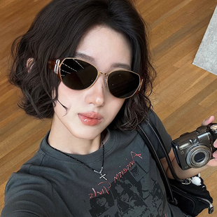 猫眼欧美辣妹复古金属椭圆形墨镜女款防晒级感小框近视太阳眼镜男