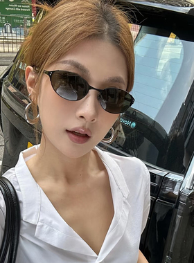 金属猫眼港风复古墨镜女2025新款太阳镜高级感椭圆太阳眼镜显脸小