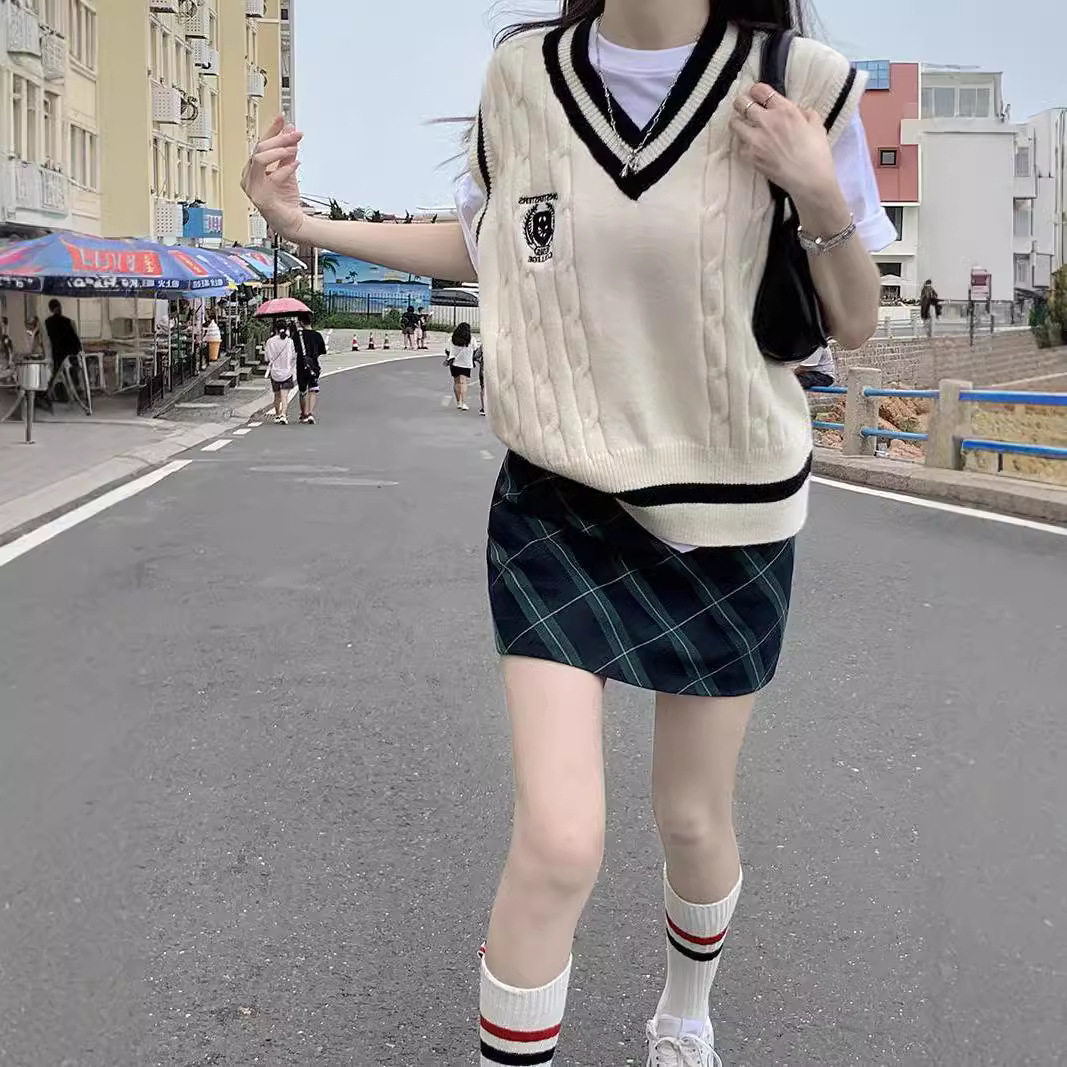 学院风针织马甲背心女春