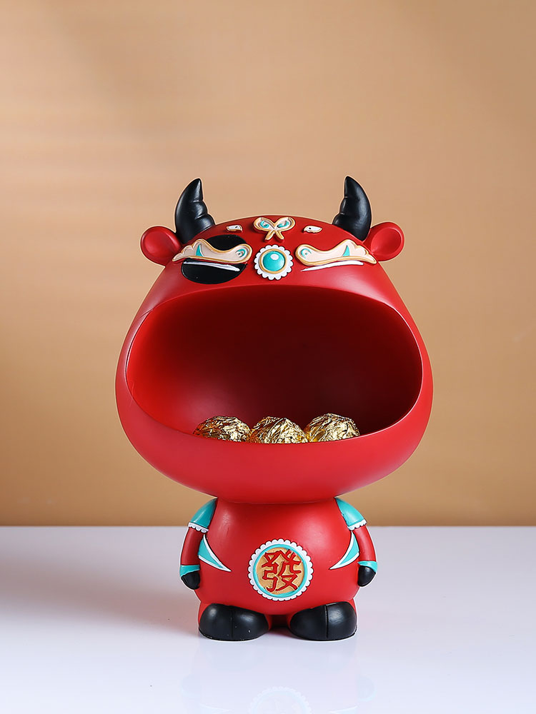 创意收纳发财牛摆件客厅茶几零食盘果盘装饰牛年送礼可爱吉祥物