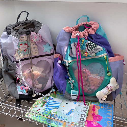 黑樱酱 日韩复古y2k辣妹甜酷撞色贴布慵懒抽绳百搭休闲痛包双肩包