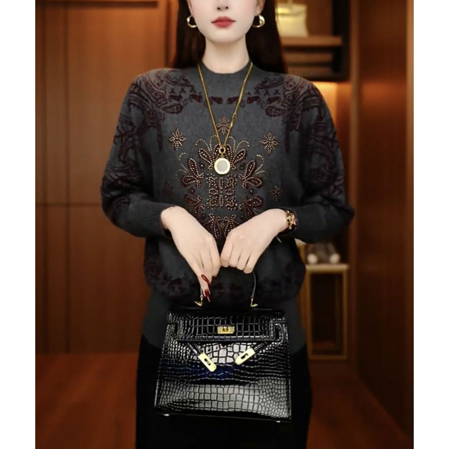 妈妈装洋气提花烫钻长袖针织衫2025秋冬新款时尚宽松显瘦上衣女士