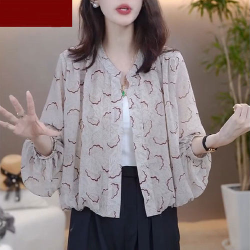 减龄花色防晒外套薄款宽松妈妈装