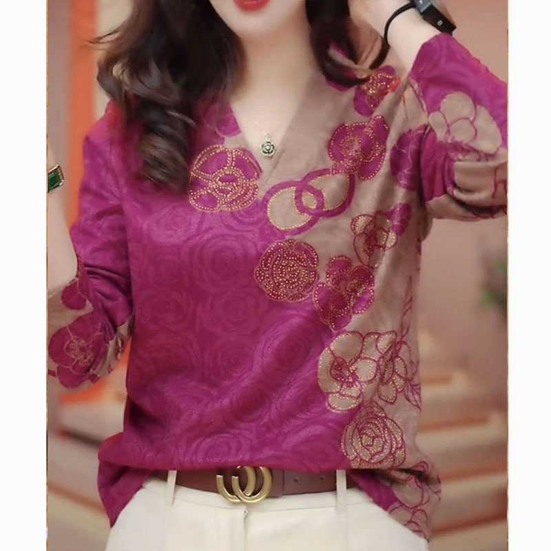 长袖高档加绒烫钻减龄百搭遮肚女