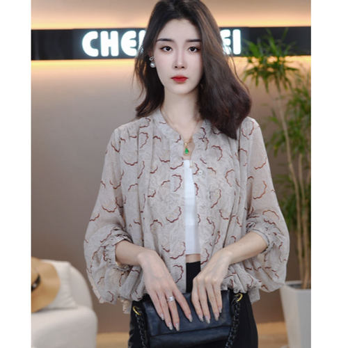 减龄印花防晒外套透气百搭舒适女